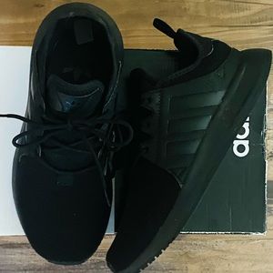 Women’s black Adidas size 6